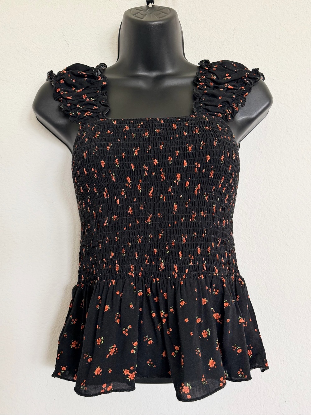 Black Floral Smocked Peplum Square Neck Peasant Babydoll Romantic Ruffle Top M